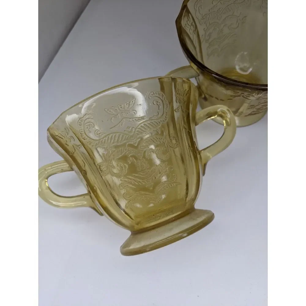 Vintage Federal Glass Yellow‎ Sugar Bowl And Footed Creamer